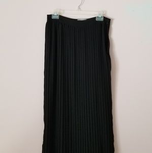 Sabine Black Pleated Maxi Skirt